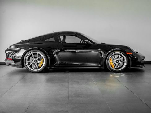 Certified 2024 Porsche 911 GT3 RWD image 8