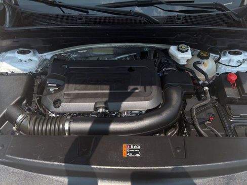 Used 2025 Buick Envision Avenir AWD/4WD image 27