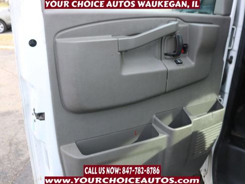 Used 2017 GMC Savana 2500 RWD image 25