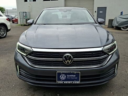 Certified 2022 Volkswagen Jetta SEL FWD image 3