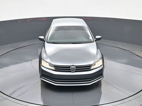 Used 2017 Volkswagen Jetta S image 25