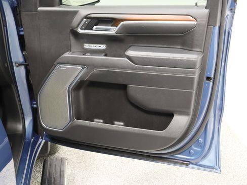 Used 2025 GMC Sierra 1500 Denali w/ Denali Reserve Package image 43