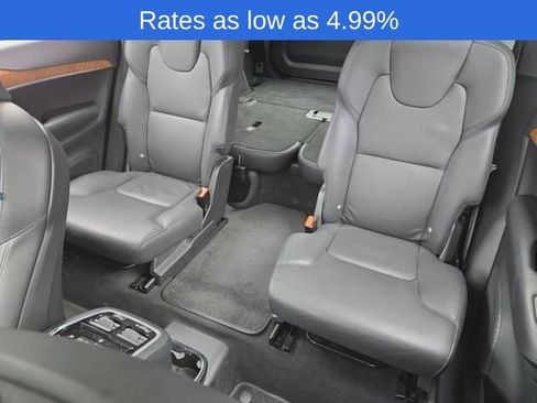 Used 2023 Volvo XC90 B6 Plus image 7