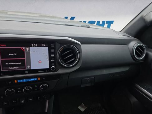 Used 2021 Toyota Tacoma TRD Sport w/ TRD Premium Sport Package image 10