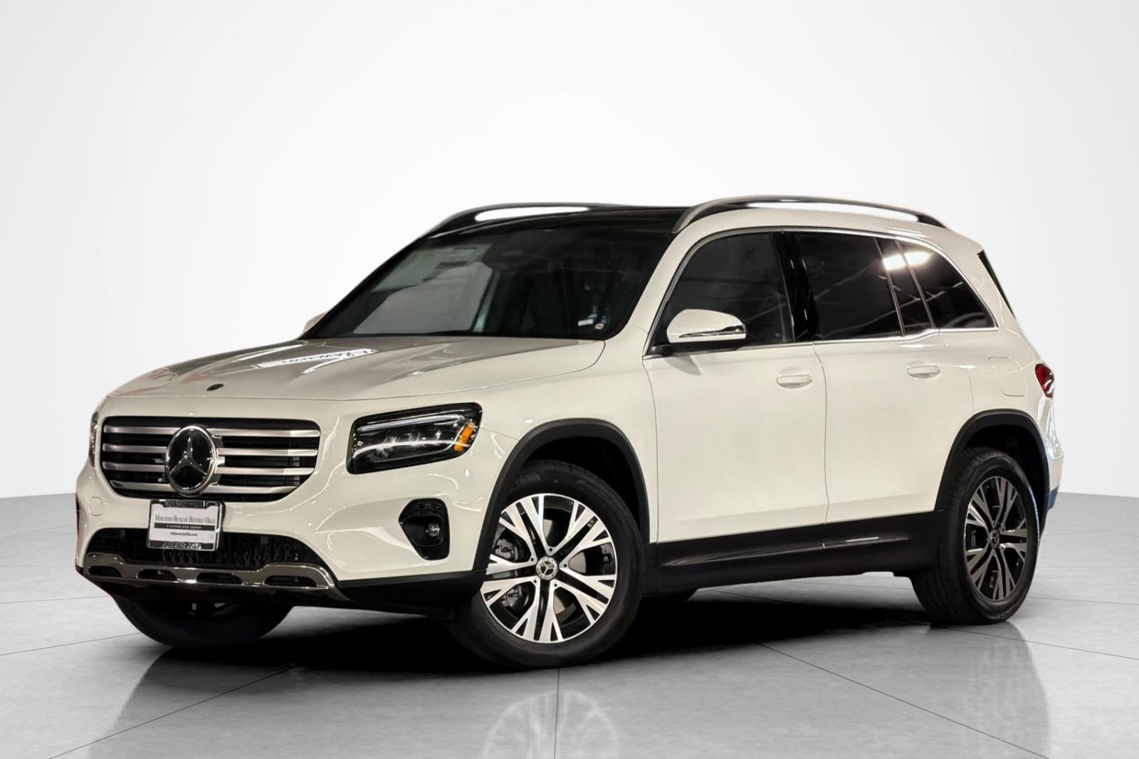 New 2026 Mercedes-Benz GLB 250 image 1