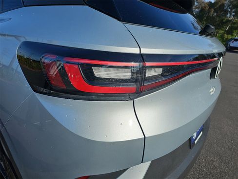 Certified 2022 Volkswagen ID.4 Pro image 33