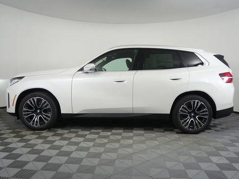 Used 2026 BMW X3 xDrive30i w/ Premium Package AWD/4WD image 3