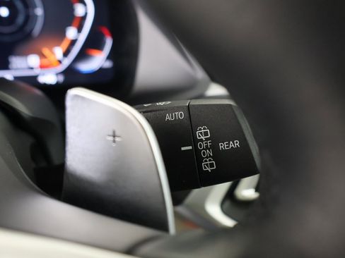 Used 2022 BMW X7 M50i image 39