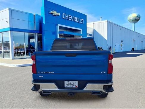 Used 2022 Chevrolet Silverado 1500 LTZ w/ Technology Package image 4