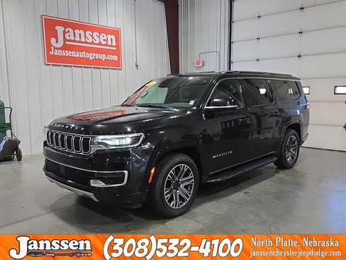 Used 2023 Jeep Wagoneer L Series II image 1