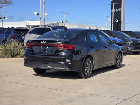 Certified 2024 Kia Forte LXS image 4