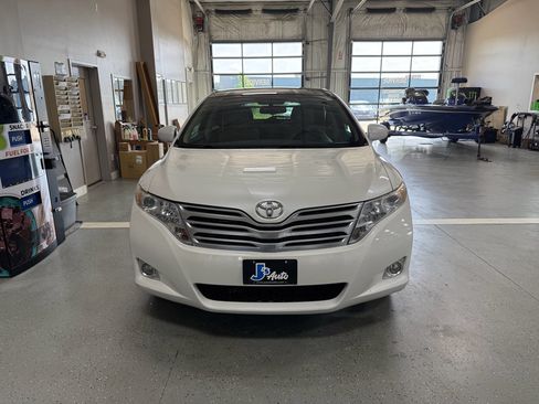 Used 2009 Toyota Venza AWD image 3