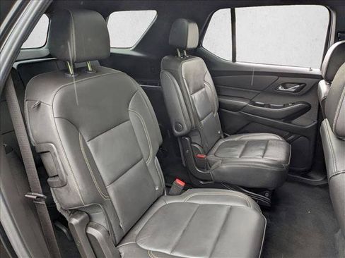 Used 2023 Chevrolet Traverse LT w/ LT Premium Package AWD/4WD image 21