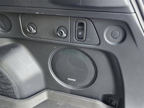 Used 2025 Subaru Forester Limited image 14