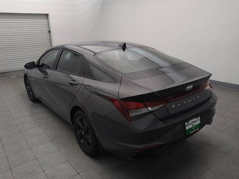 Used 2023 Hyundai Elantra SEL FWD image 5