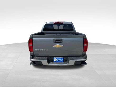 Used 2018 Chevrolet Colorado W/T w/ WT Convenience Package AWD/4WD image 5