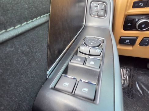 Used 2023 Ford F150 Lariat AWD/4WD image 36