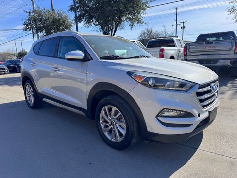 Used 2017 Hyundai Tucson SE image 3