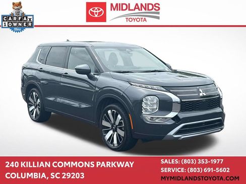Used 2025 Mitsubishi Outlander SE FWD image 1