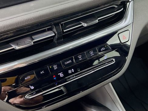 New 2025 Buick Envista Avenir image 12