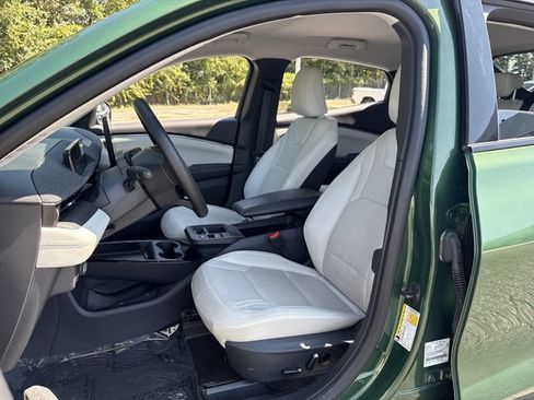Used 2025 Ford Mustang Mach-E Premium RWD image 13
