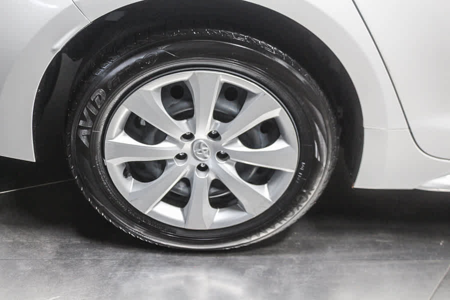 Used 2024 Toyota Corolla LE FWD image 9