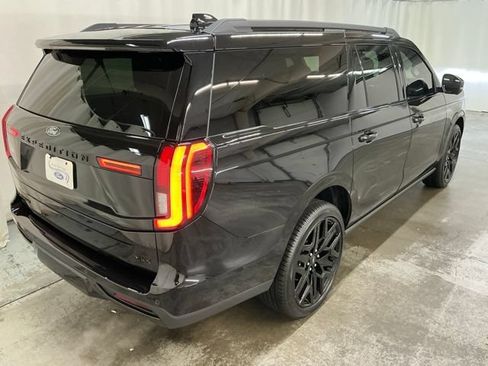 New 2026 Ford Expedition Max Platinum w/ Stealth Performance Package AWD/4WD image 3