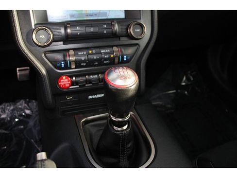 Used 2017 Ford Mustang Shelby GT350 image 10