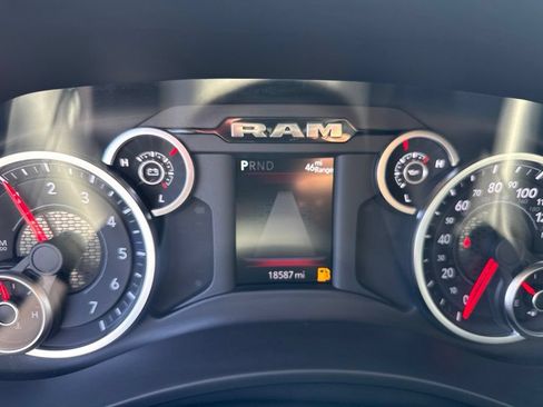Certified 2026 RAM 2500 Big Horn AWD/4WD image 18