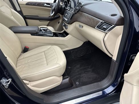 Used 2018 Mercedes-Benz GLE 350 4MATIC image 25