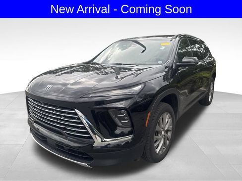 Used 2025 Buick Enclave Preferred FWD image 1