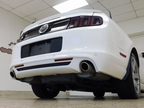 Used 2013 Ford Mustang GT Premium image 92