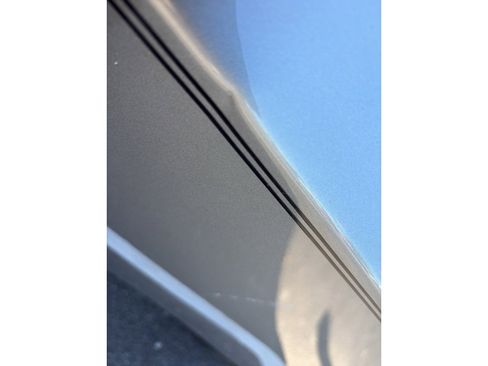 Used 2023 Chevrolet Traverse Premier w/ Redline Edition image 13