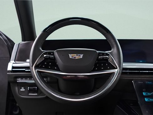 Used 2025 Cadillac Escalade Sport w/ Touring Package image 10