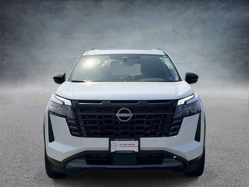 New 2026 Nissan Pathfinder SL w/ SL Premium Package AWD/4WD image 6
