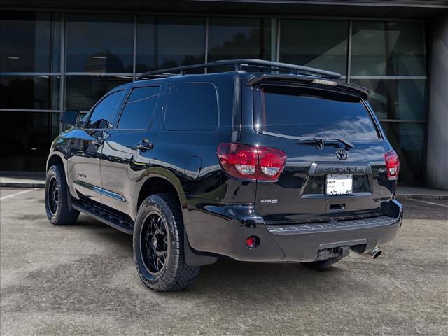 Used 2022 Toyota Sequoia TRD Pro AWD/4WD image 4