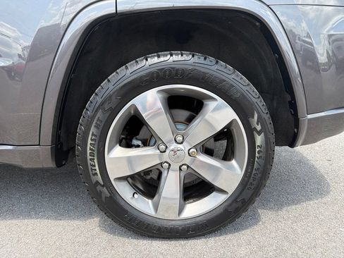 Used 2014 Jeep Grand Cherokee Overland AWD/4WD image 12