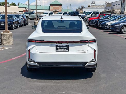 New 2026 Lexus ES 500e AWD/4WD image 3