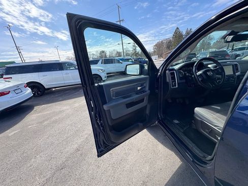 Used 2018 RAM 1500 Big Horn image 12