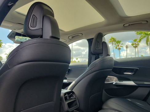 Used 2024 Mercedes-Benz E 350 4MATIC Sedan image 13