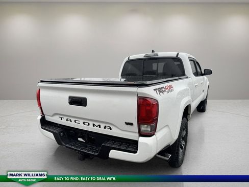Used 2016 Toyota Tacoma 4x4 Double Cab image 6