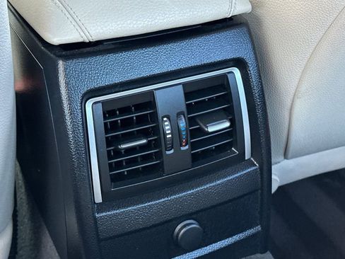 Used 2016 BMW 328i Sedan w/ Technology Package image 13