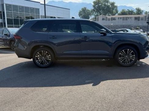 Used 2026 Toyota Grand Highlander AWD Hybrid image 2