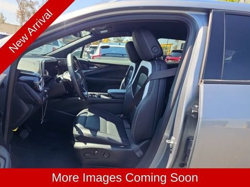 Used 2024 Chevrolet Blazer EV LT AWD/4WD image 9