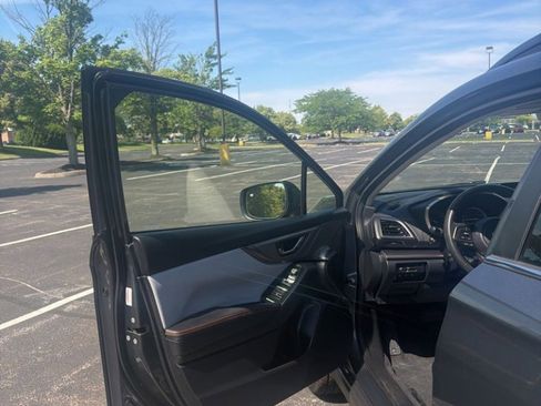 Used 2023 Subaru Crosstrek 2.5i Limited w/ Moonroof Package AWD/4WD image 10