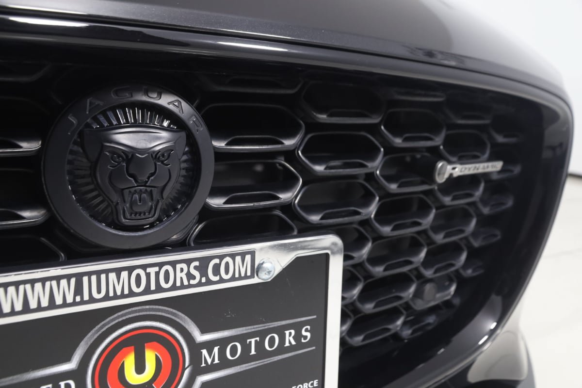 Used 2024 Jaguar F-TYPE R-Dynamic RWD image 15
