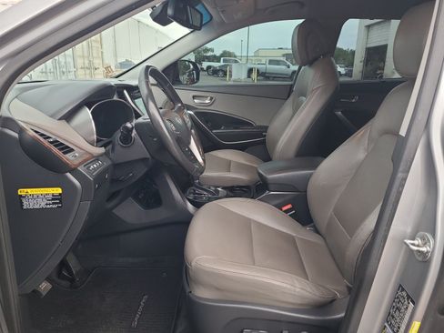 Used 2019 Hyundai Santa Fe XL SE w/ SE Premium Package 02 AWD/4WD image 12