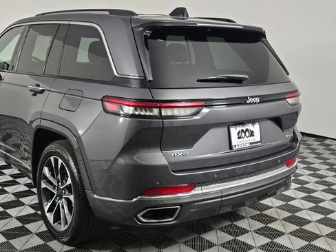 Used 2023 Jeep Grand Cherokee Overland AWD/4WD image 13
