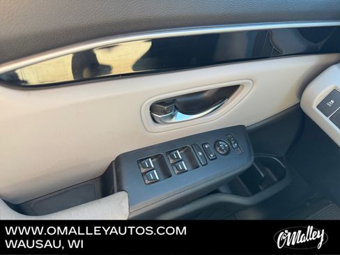 Used 2023 Honda Pilot LX image 19