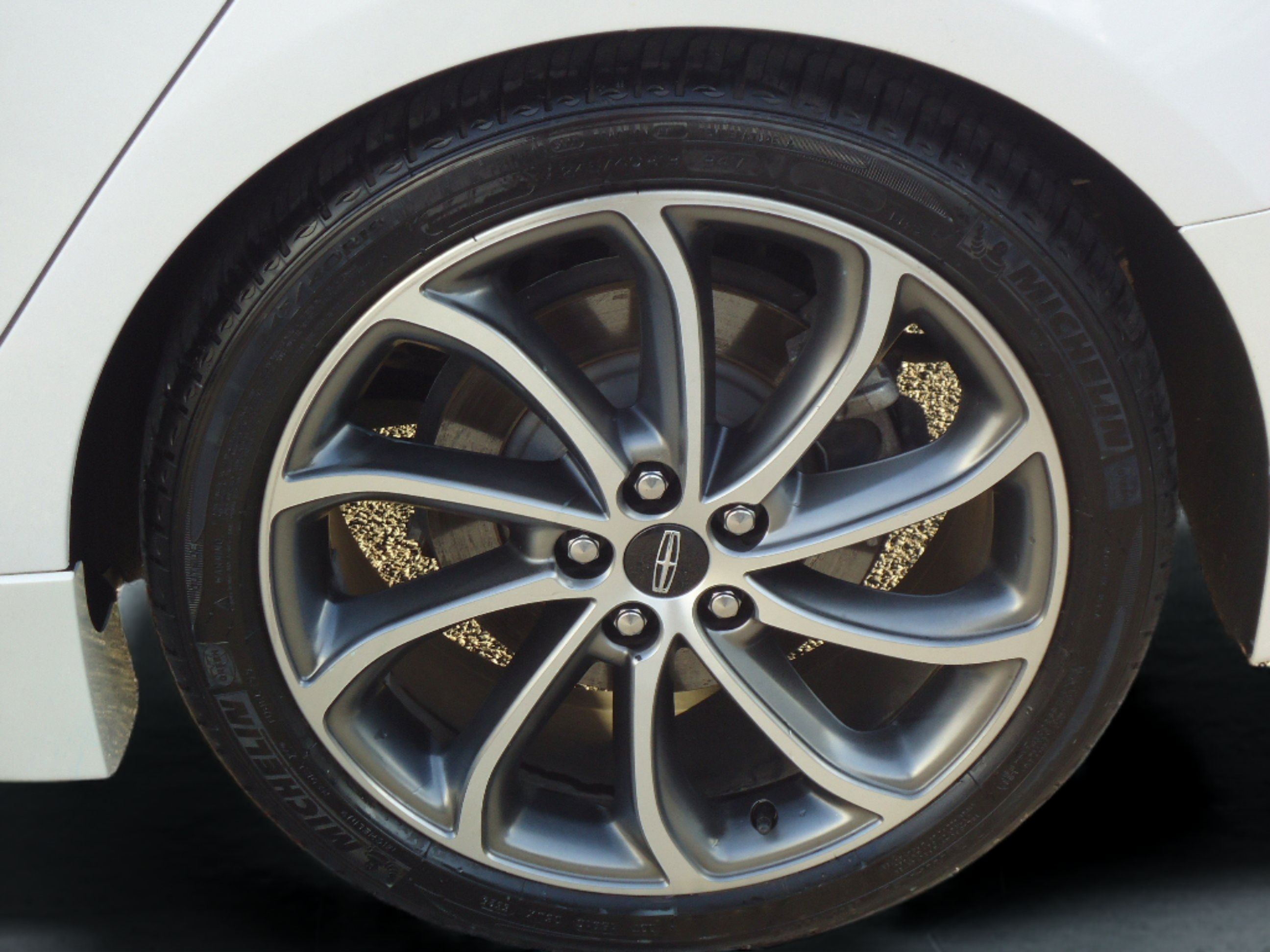 Used 2019 Lincoln MKZ Reserve w/ Reserve Plus Package FWD image 9